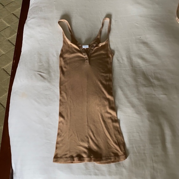 Micro rib tank fitted Henley tank top with snaps - Picture 1 of 5